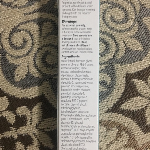 Proactiv Eye Brigtning Serum .5 Oz Vitamins C&E - Picture 5 of 6